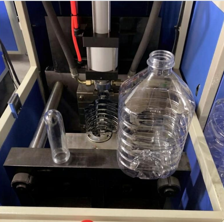 HQ-15L 15L semi-automatic high-compatibility bottle blowing machine 200BPH