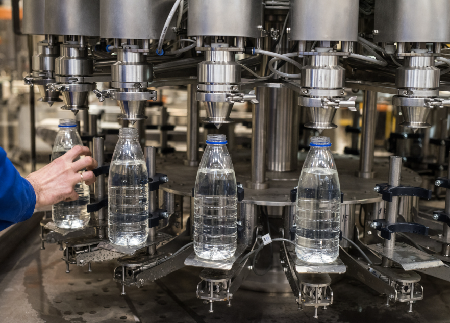 PET bottle blowing machine bottom eccentricity vs qualified bottles